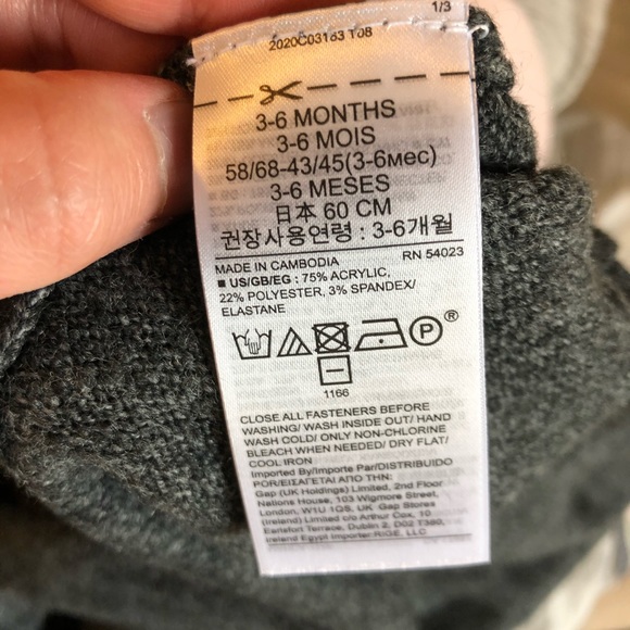 NWT 👶🏻 Set of 2 GAP Onesies (3-6 months) - Picture 6 of 7